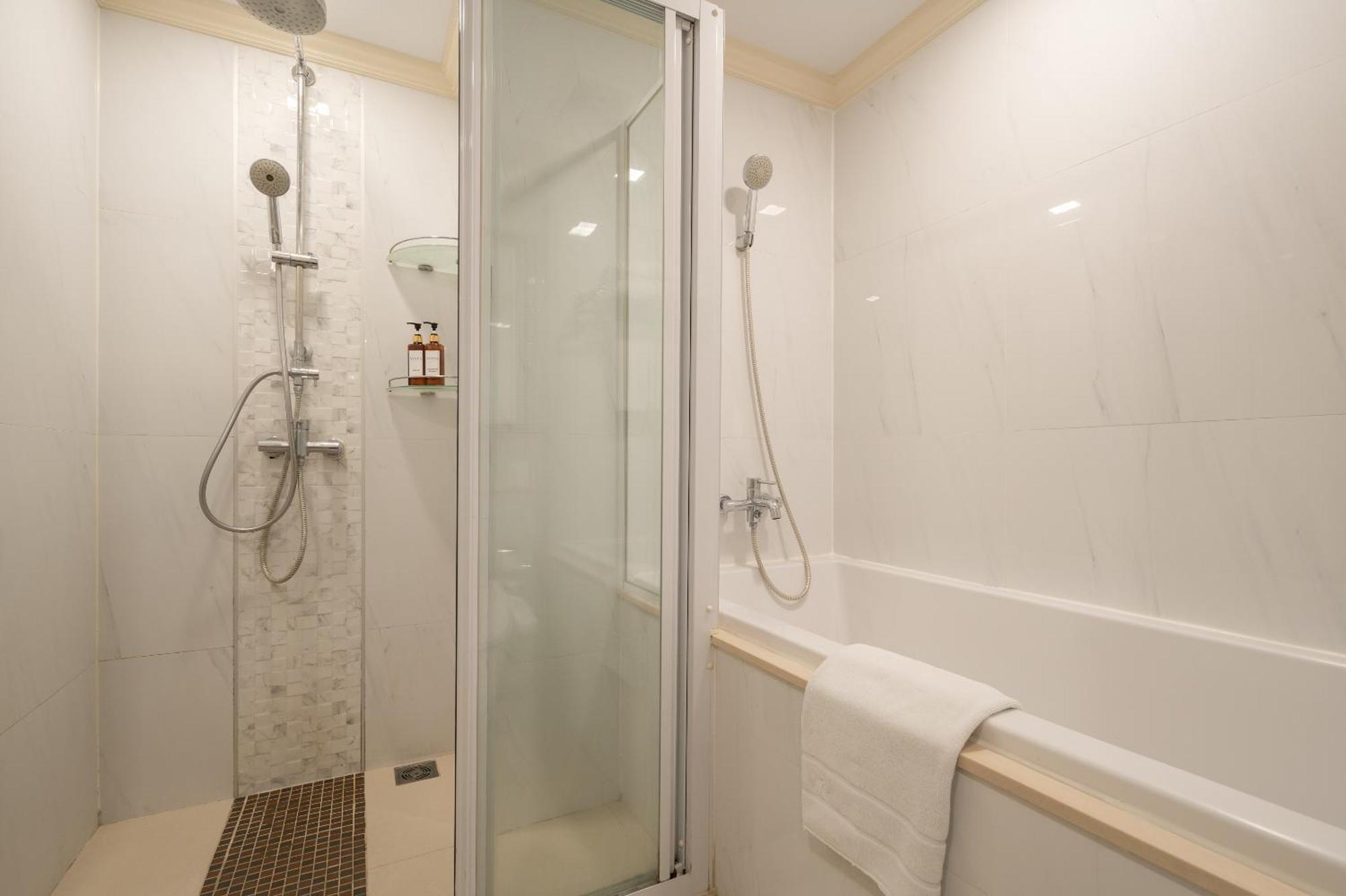 Syama Hana Executive Apartments Thonglor 방콕 외부 사진